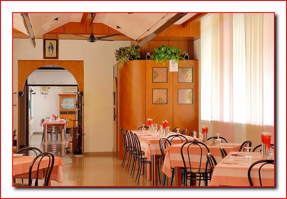 Hotel Ristorante Fratelli Zenari Chiampo 2*,  Italia